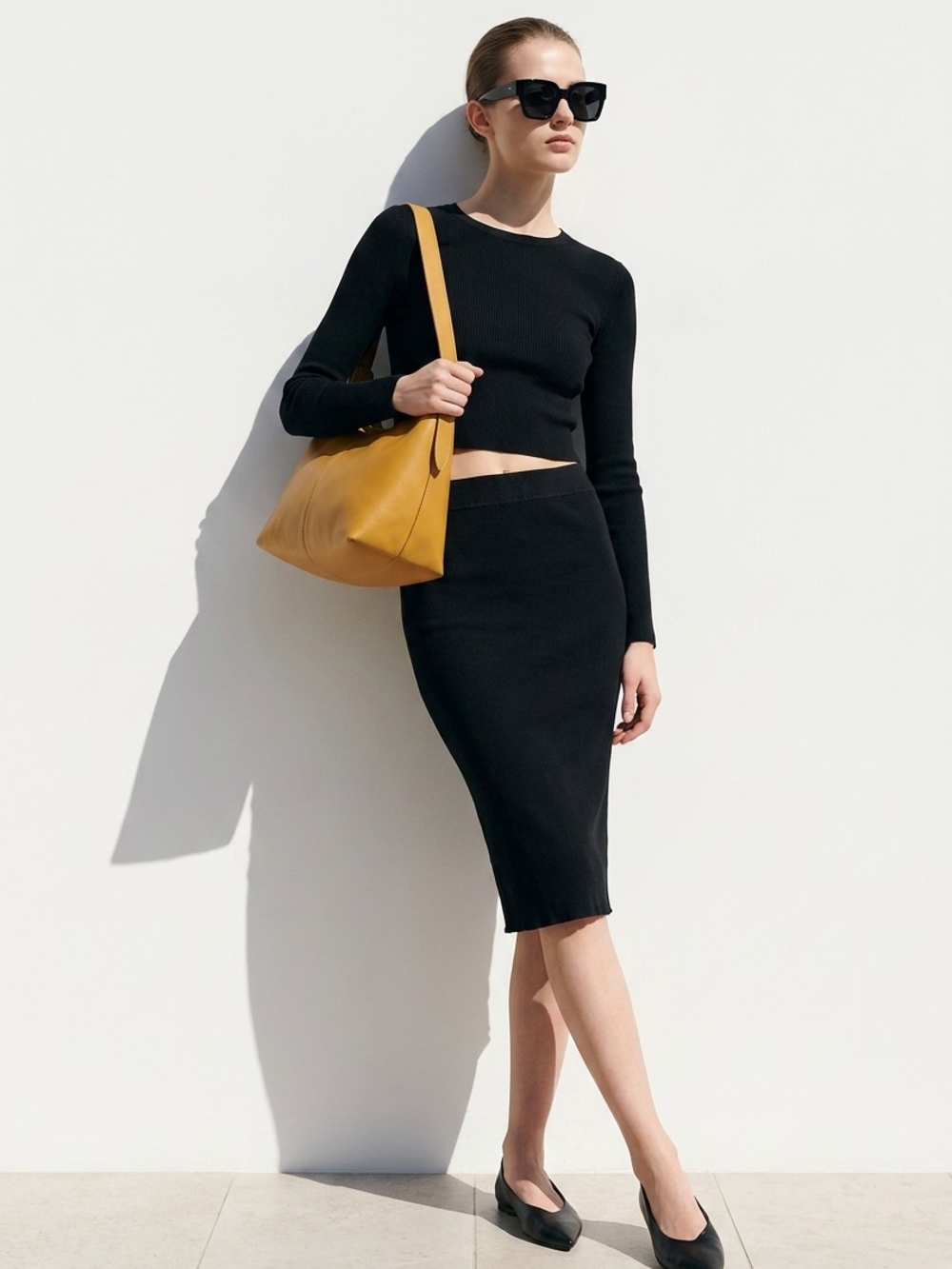 Zara Black Midi Pencil Skirt